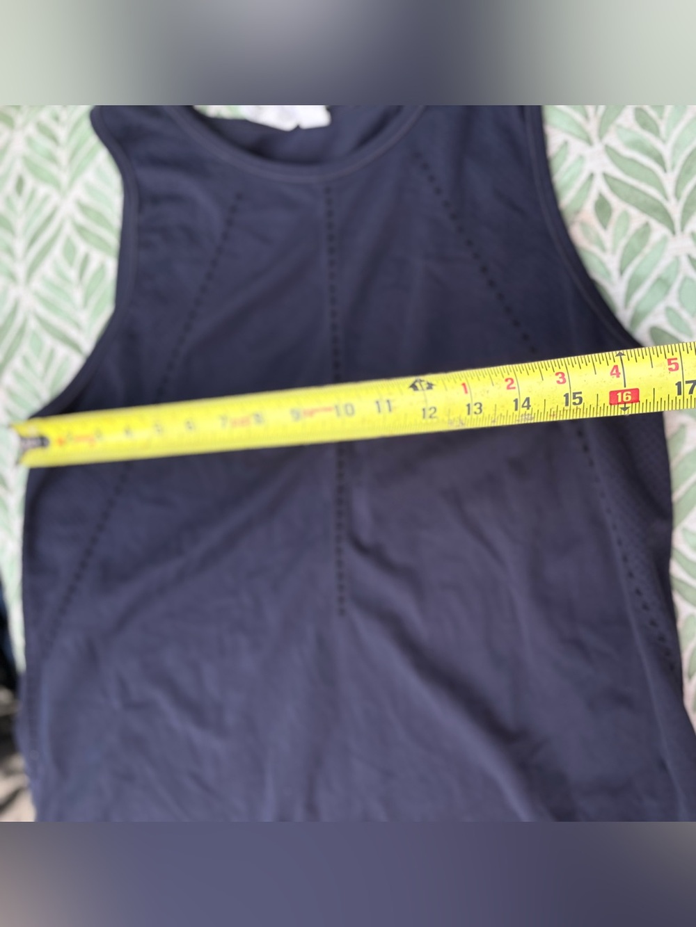 Athleta foothill tank - size medium - Picture 7 of 8
